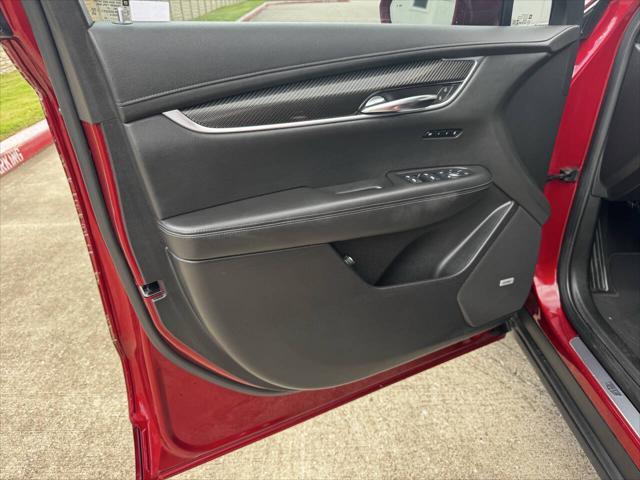 used 2020 Cadillac XT6 car, priced at $23,999