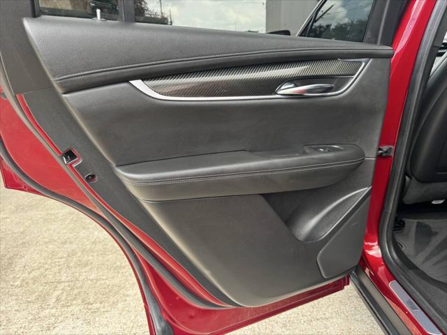 used 2020 Cadillac XT6 car, priced at $23,999
