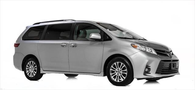 used 2020 Toyota Sienna car, priced at $29,999