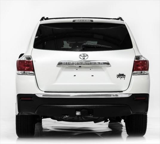 used 2012 Toyota Highlander car, priced at $9,999