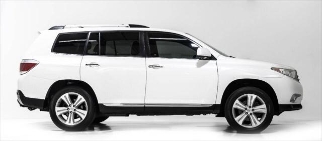 used 2012 Toyota Highlander car, priced at $9,999