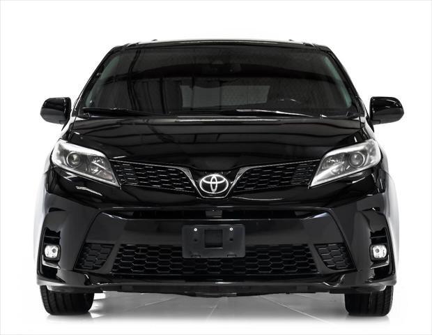 used 2018 Toyota Sienna car, priced at $17,999