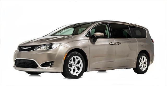 used 2017 Chrysler Pacifica car, priced at $13,999