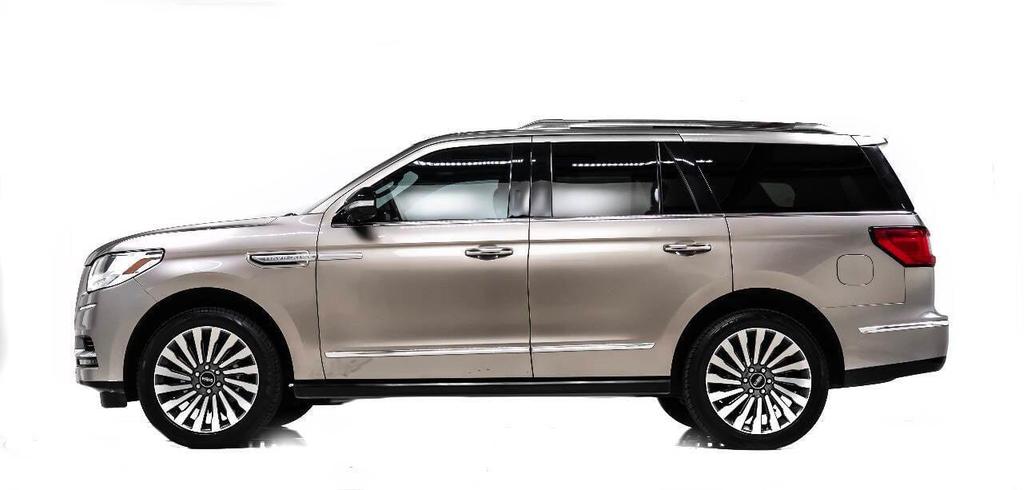 used 2018 Lincoln Navigator car, priced at $24,999