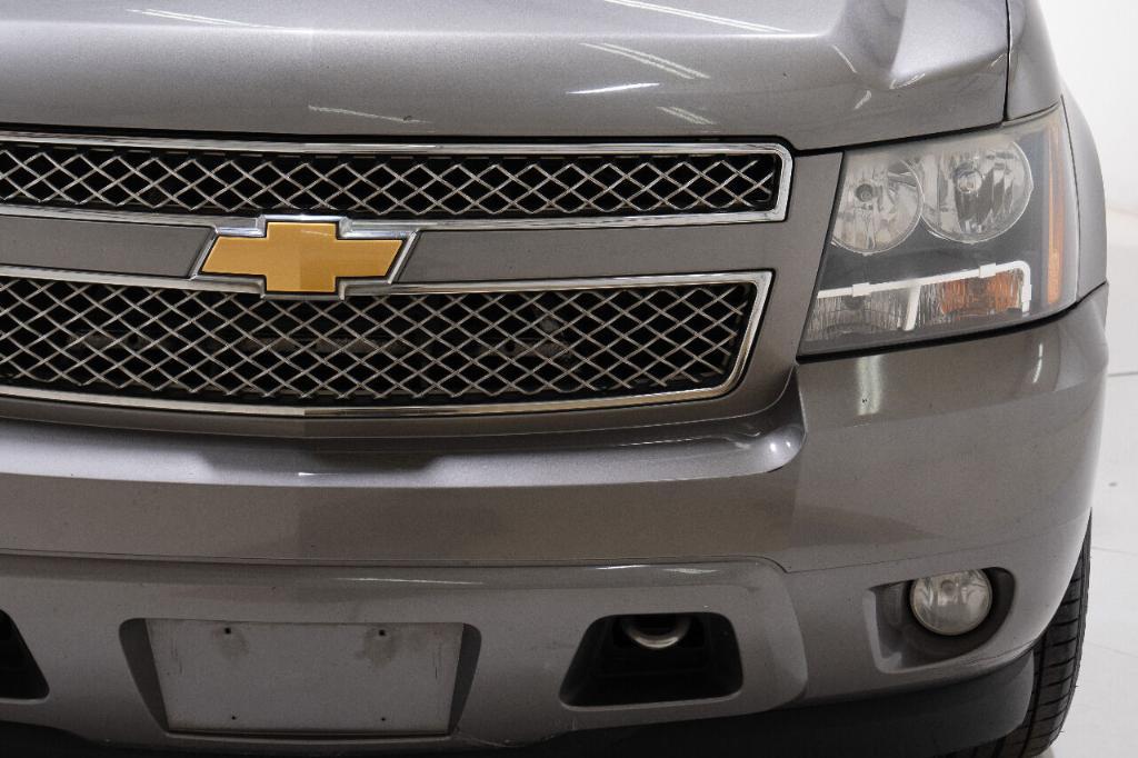 used 2012 Chevrolet Suburban car, priced at $9,999