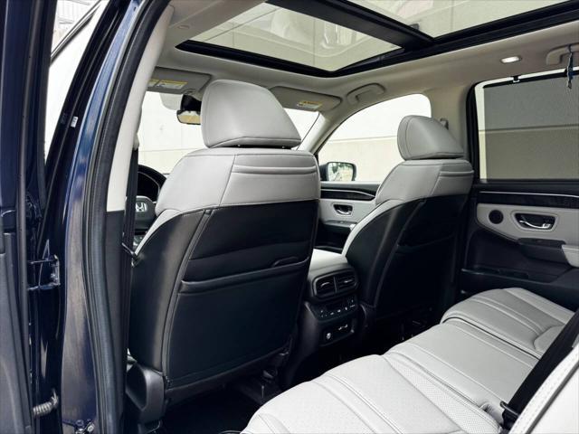 used 2023 Honda Pilot car, priced at $35,995