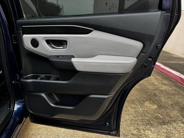 used 2023 Honda Pilot car, priced at $35,995