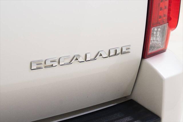 used 2011 Cadillac Escalade ESV car, priced at $15,999