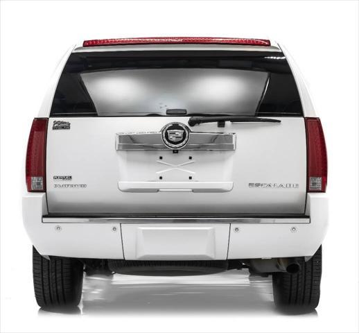 used 2011 Cadillac Escalade ESV car, priced at $15,999