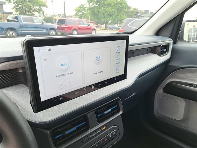new 2025 Ford Maverick car, priced at $32,515