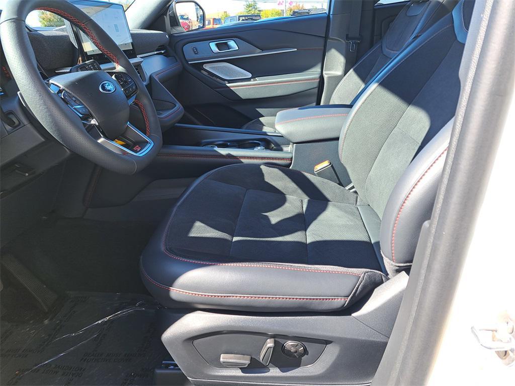 new 2025 Ford Explorer car, priced at $58,140