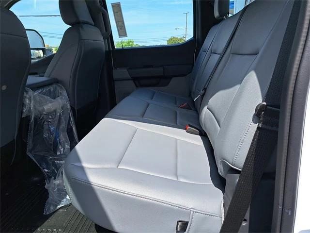 new 2025 Ford F-450 car, priced at $61,575