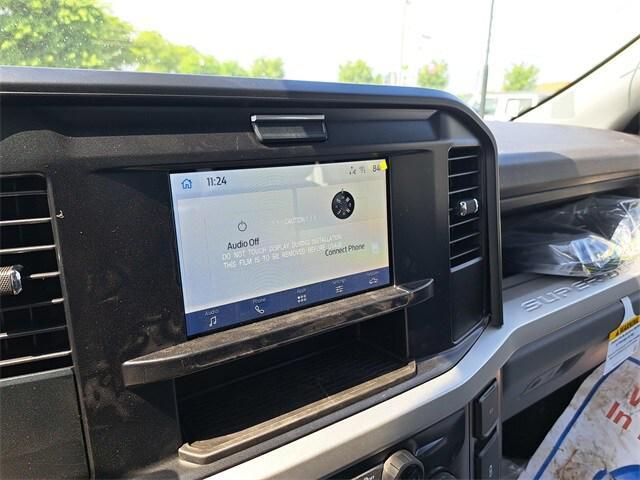 new 2025 Ford F-450 car, priced at $61,575