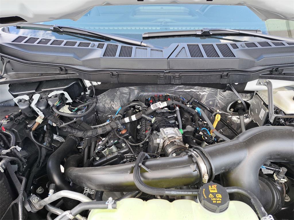 new 2025 Ford F-150 car, priced at $39,290