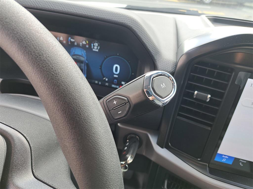 new 2025 Ford F-150 car, priced at $39,290