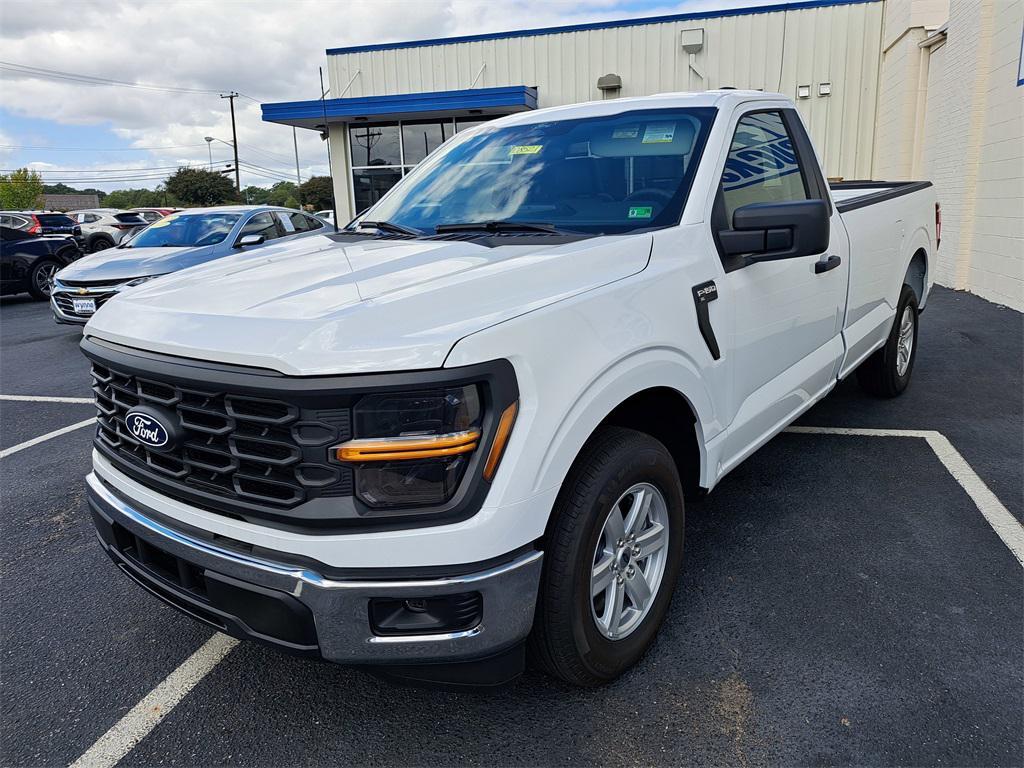 new 2025 Ford F-150 car, priced at $39,290