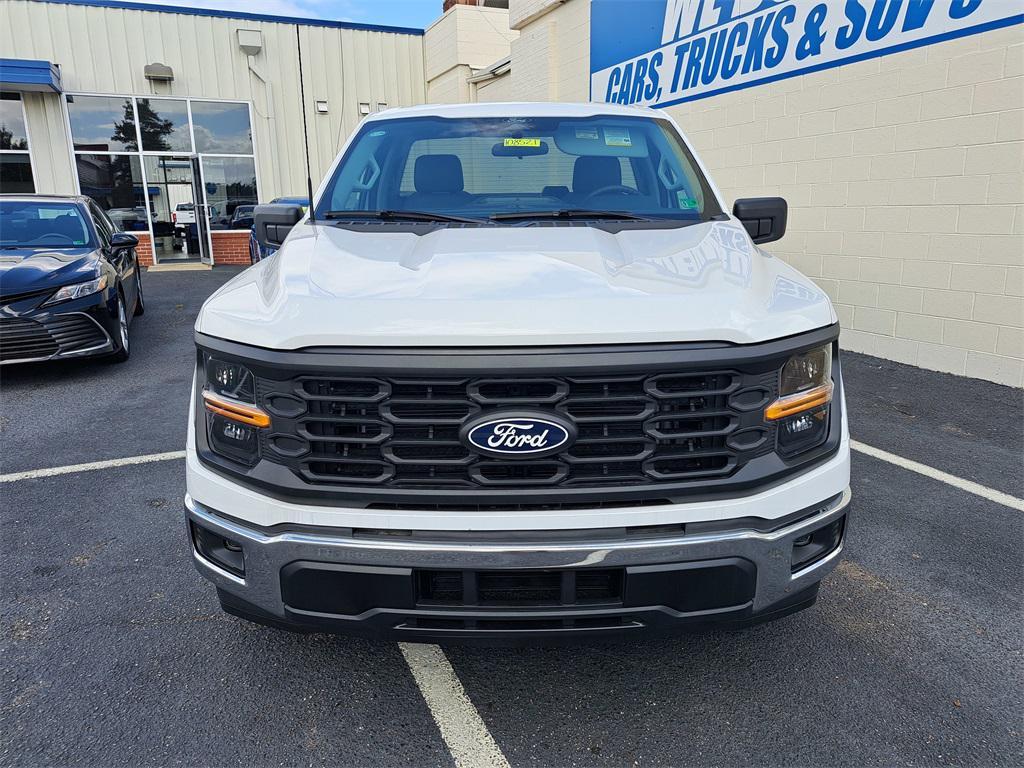 new 2025 Ford F-150 car, priced at $39,290