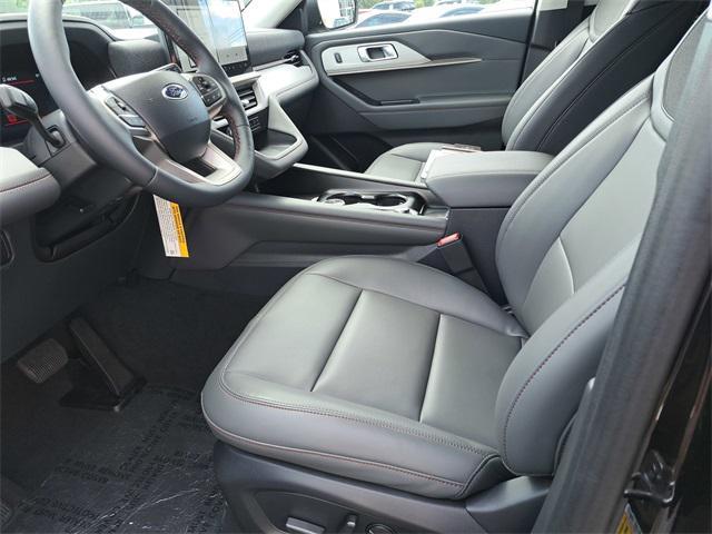 new 2025 Ford Explorer car, priced at $47,460