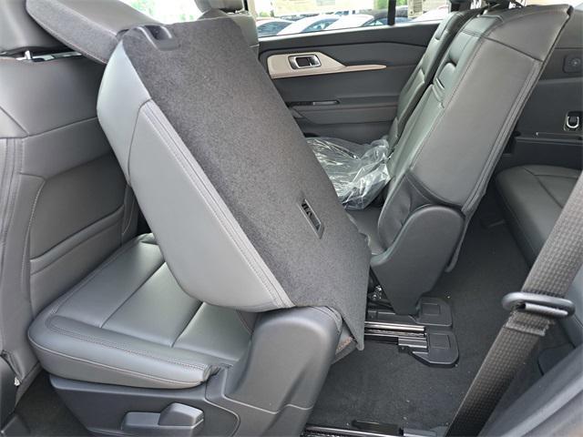 new 2025 Ford Explorer car, priced at $47,460