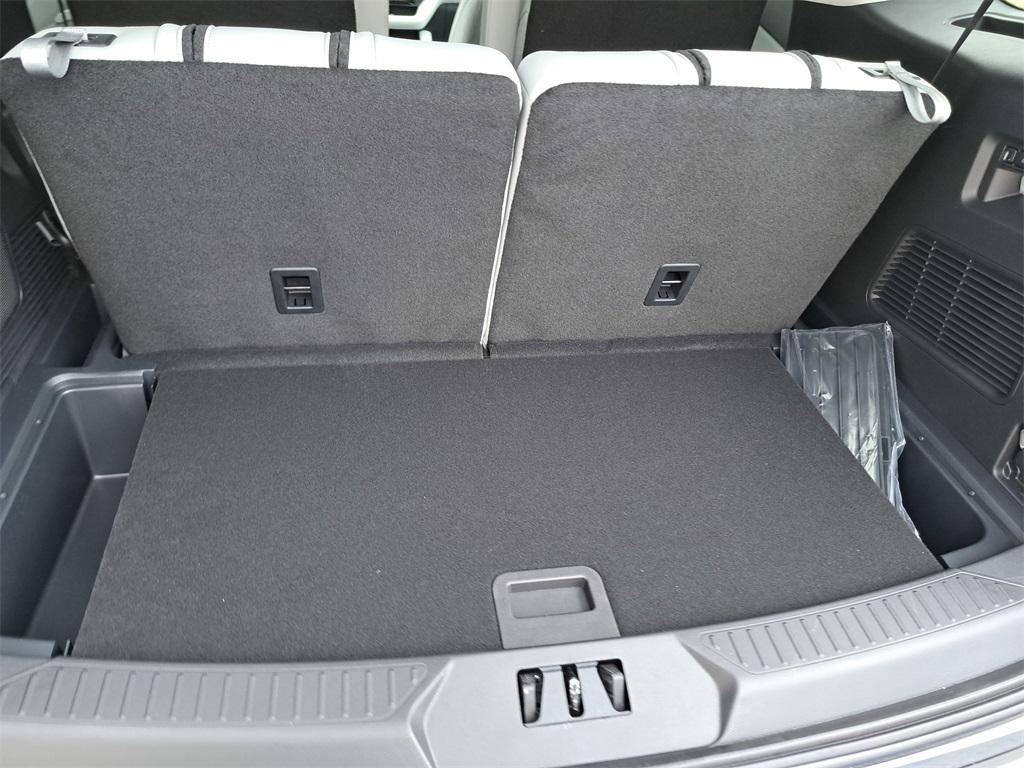 new 2025 Ford Explorer car, priced at $60,300