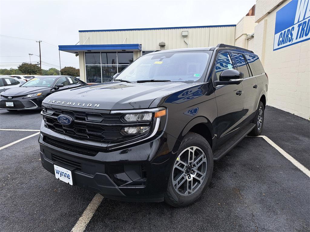 new 2025 Ford Expedition Max car, priced at $75,735