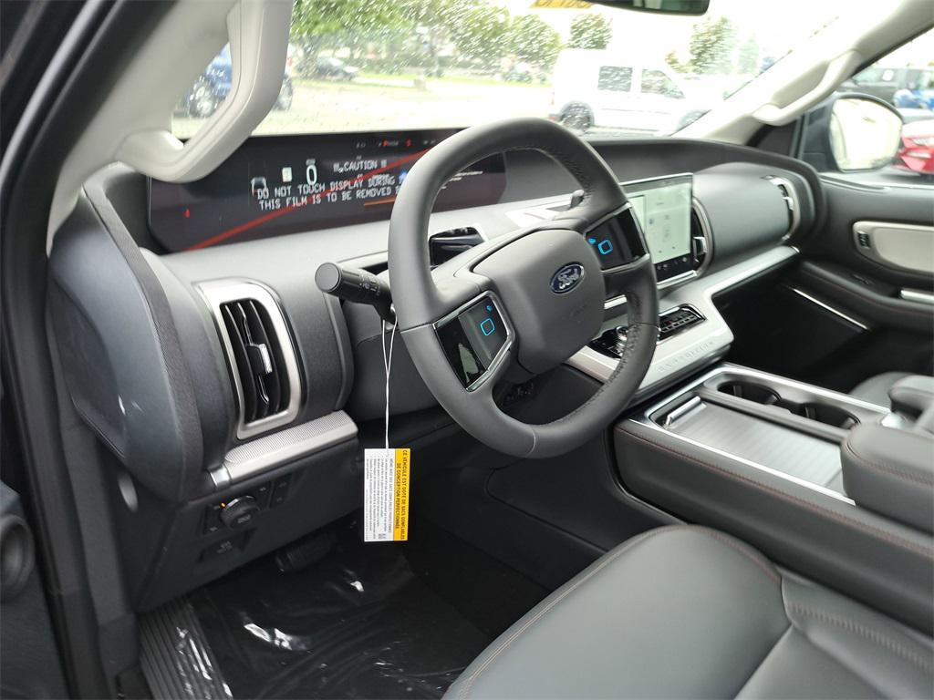 new 2025 Ford Expedition Max car, priced at $75,735