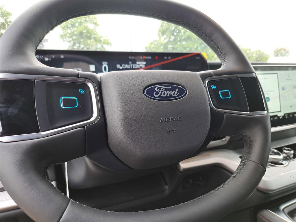 new 2025 Ford Expedition Max car, priced at $75,735