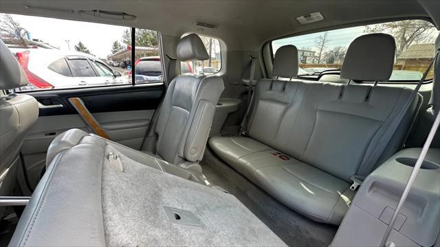used 2010 Toyota Highlander Hybrid car, priced at $9,500