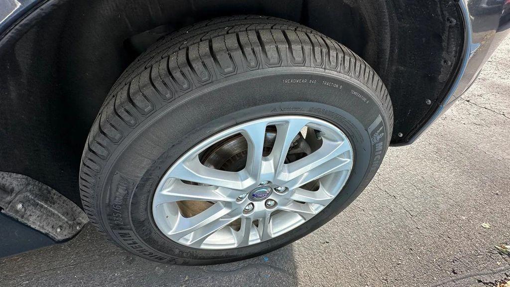 used 2015 Volvo XC60 car, priced at $8,900