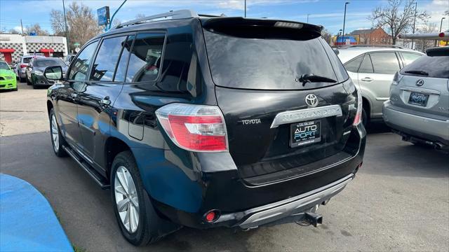 used 2009 Toyota Highlander Hybrid car, priced at $8,500