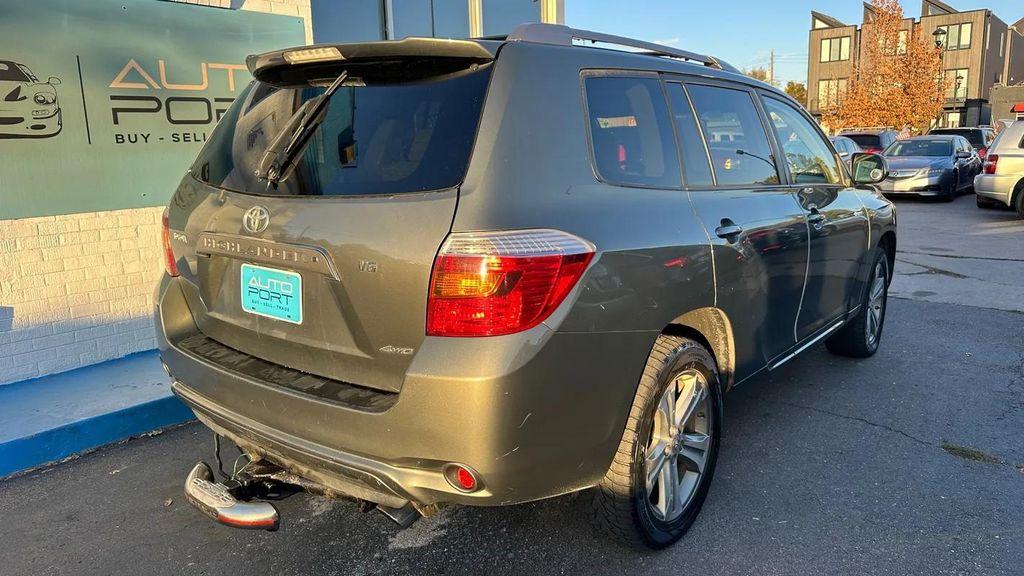 used 2008 Toyota Highlander car, priced at $7,900