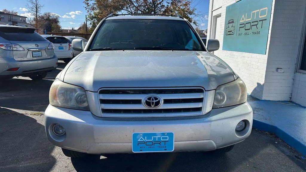 used 2007 Toyota Highlander car, priced at $5,900