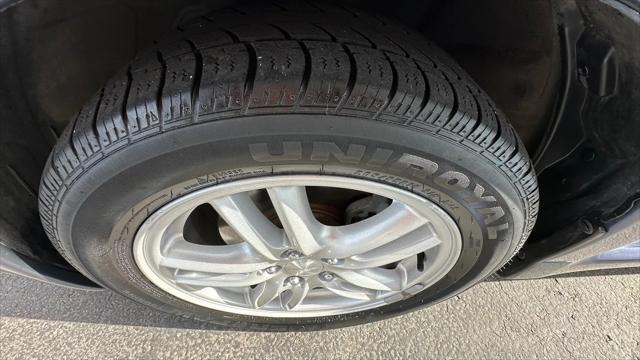 used 2005 Subaru Legacy car, priced at $9,500
