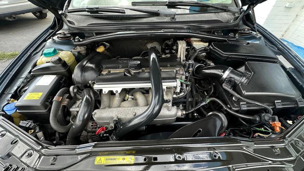 used 2005 Volvo S60 car, priced at $3,900