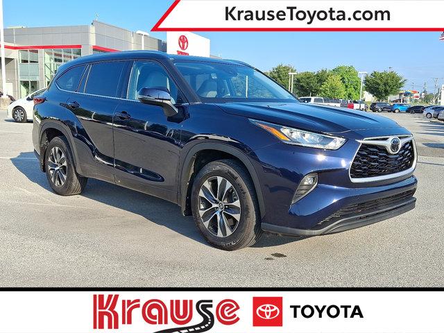 used 2020 Toyota Highlander car, priced at $34,000