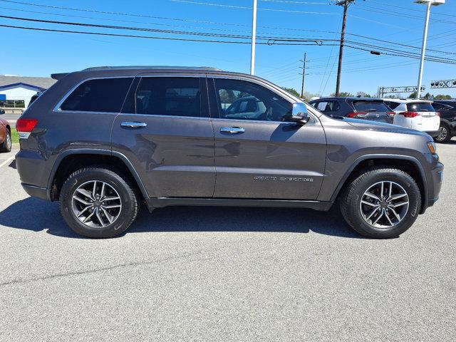 used 2017 Jeep Grand Cherokee car, priced at $14,900