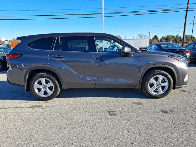 used 2022 Toyota Highlander car, priced at $36,000