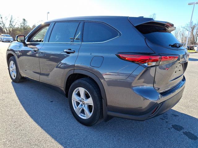 used 2022 Toyota Highlander car, priced at $36,000