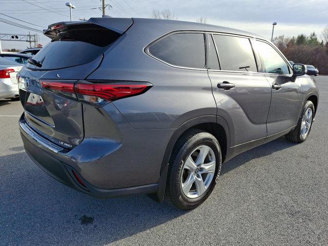 used 2021 Toyota Highlander car, priced at $34,500