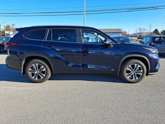 used 2024 Toyota Highlander car, priced at $47,500