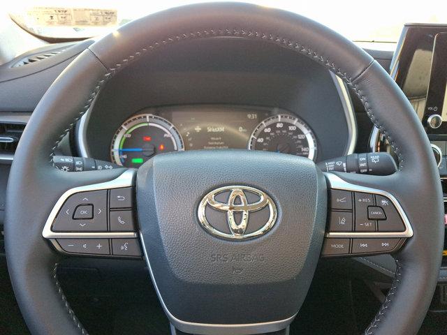 used 2024 Toyota Highlander car, priced at $47,500