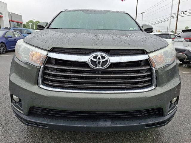 used 2015 Toyota Highlander car, priced at $17,900