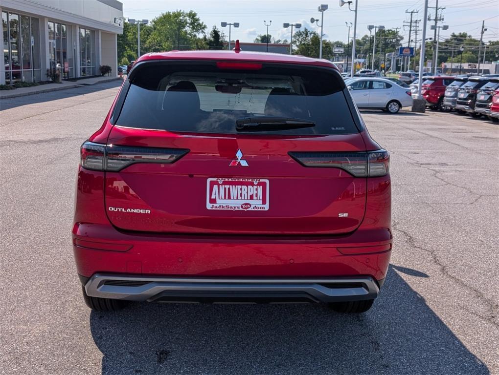 new 2025 Mitsubishi Outlander car, priced at $37,230