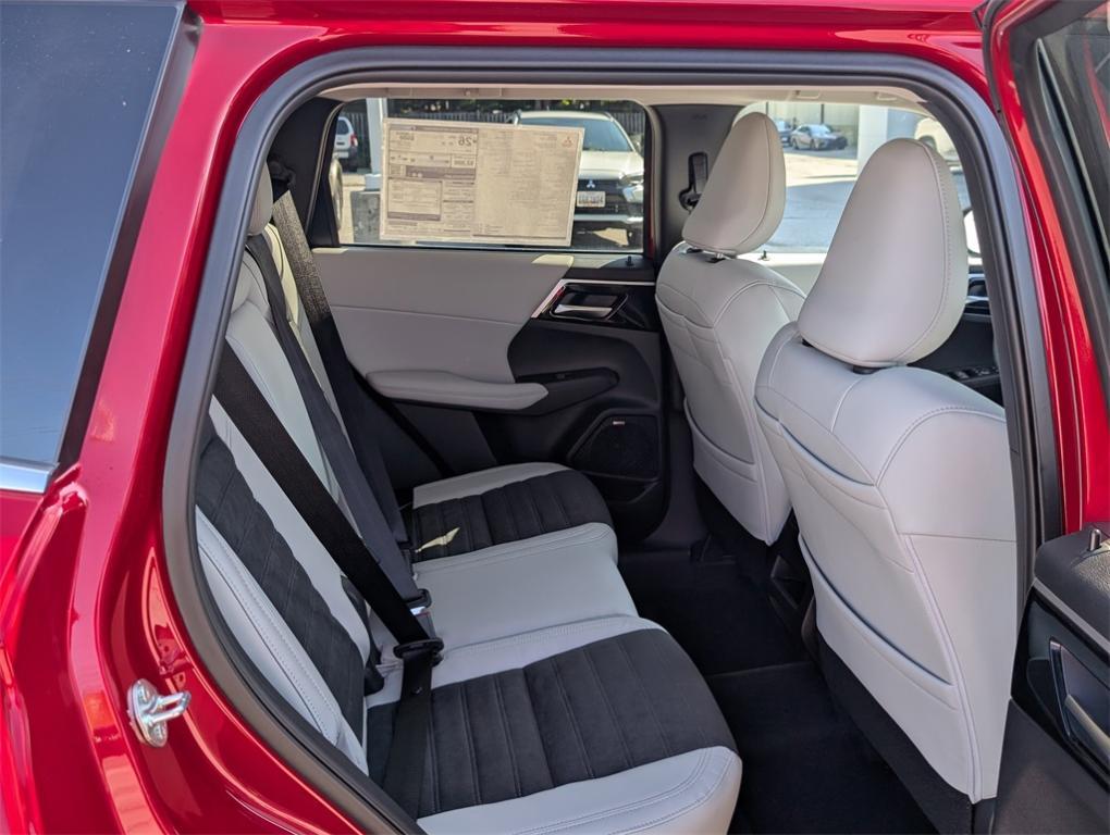 new 2025 Mitsubishi Outlander car, priced at $37,230