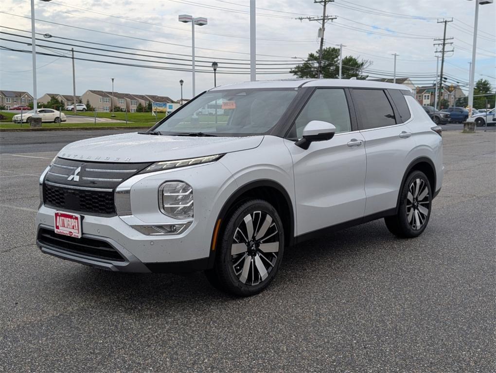 new 2025 Mitsubishi Outlander car, priced at $38,930