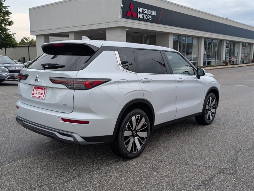 new 2025 Mitsubishi Outlander car, priced at $38,930