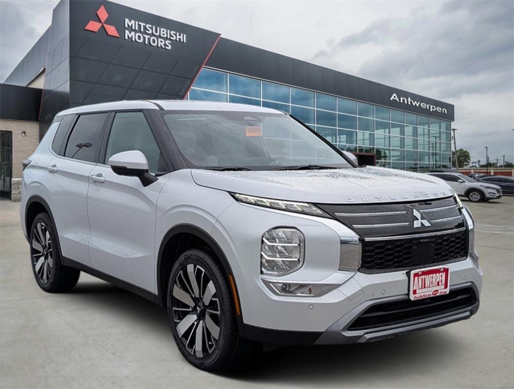 new 2025 Mitsubishi Outlander car, priced at $38,930