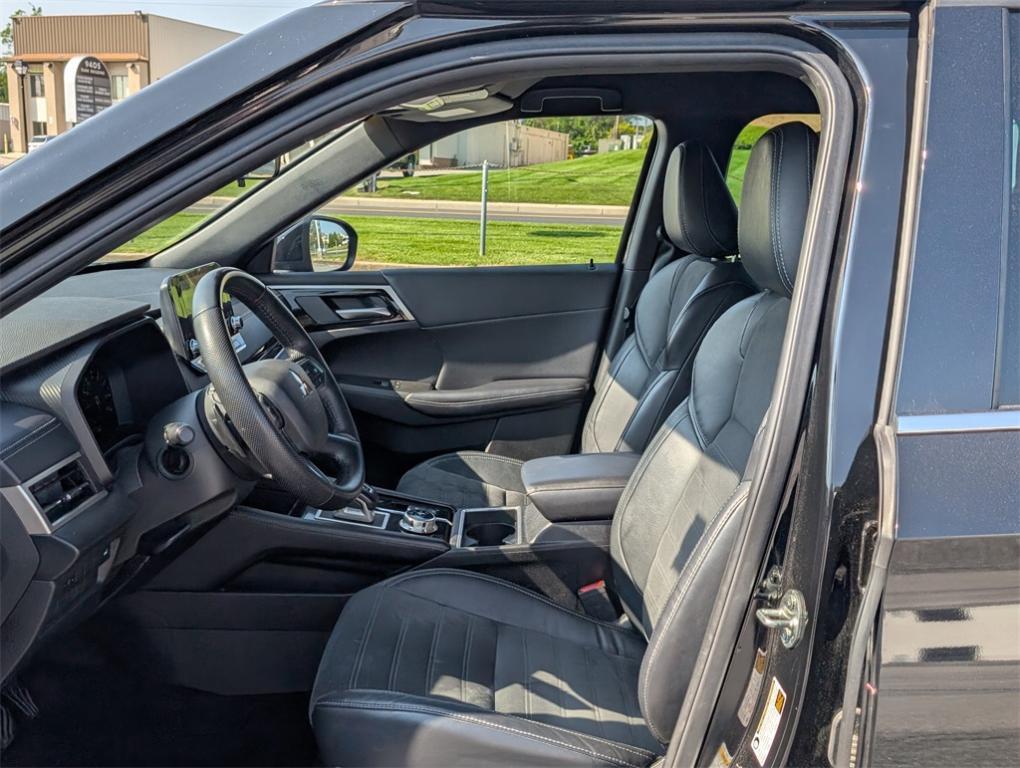 used 2023 Mitsubishi Outlander car, priced at $23,991