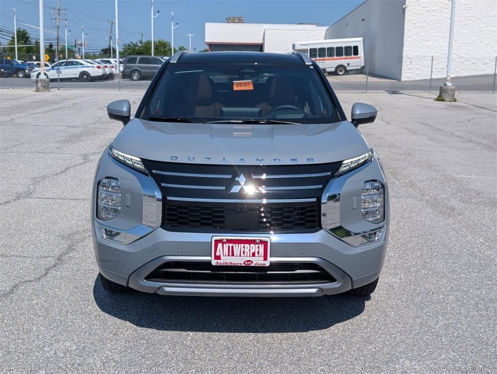 new 2025 Mitsubishi Outlander car, priced at $45,745