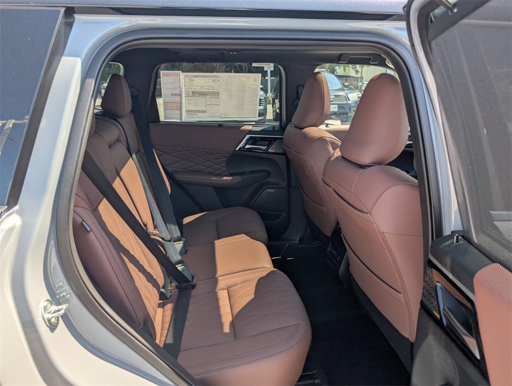 new 2025 Mitsubishi Outlander car, priced at $45,745